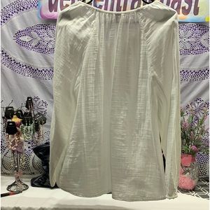 Old Navy White Top NWOT Size L